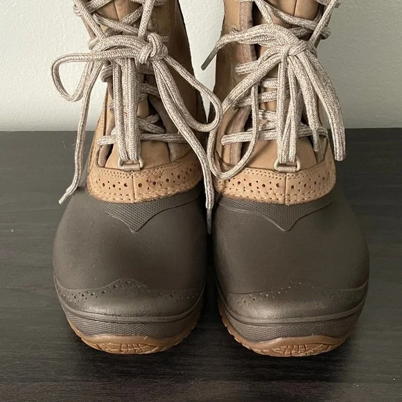 The North Face Shellista II Mid Apres Women’s Boots size 9 - Picture 7 of 12